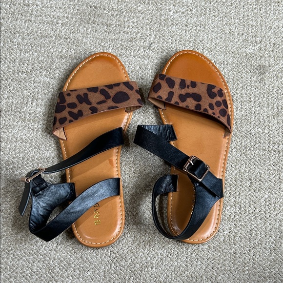 Leopard Print and Black Womens Sandals - Picture 1 of 2